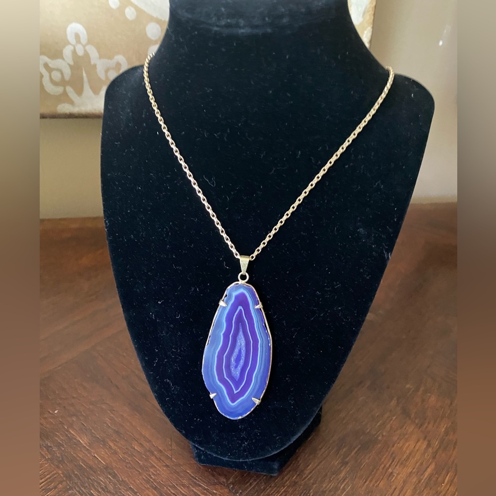 Purple agate slice pendant necklace
